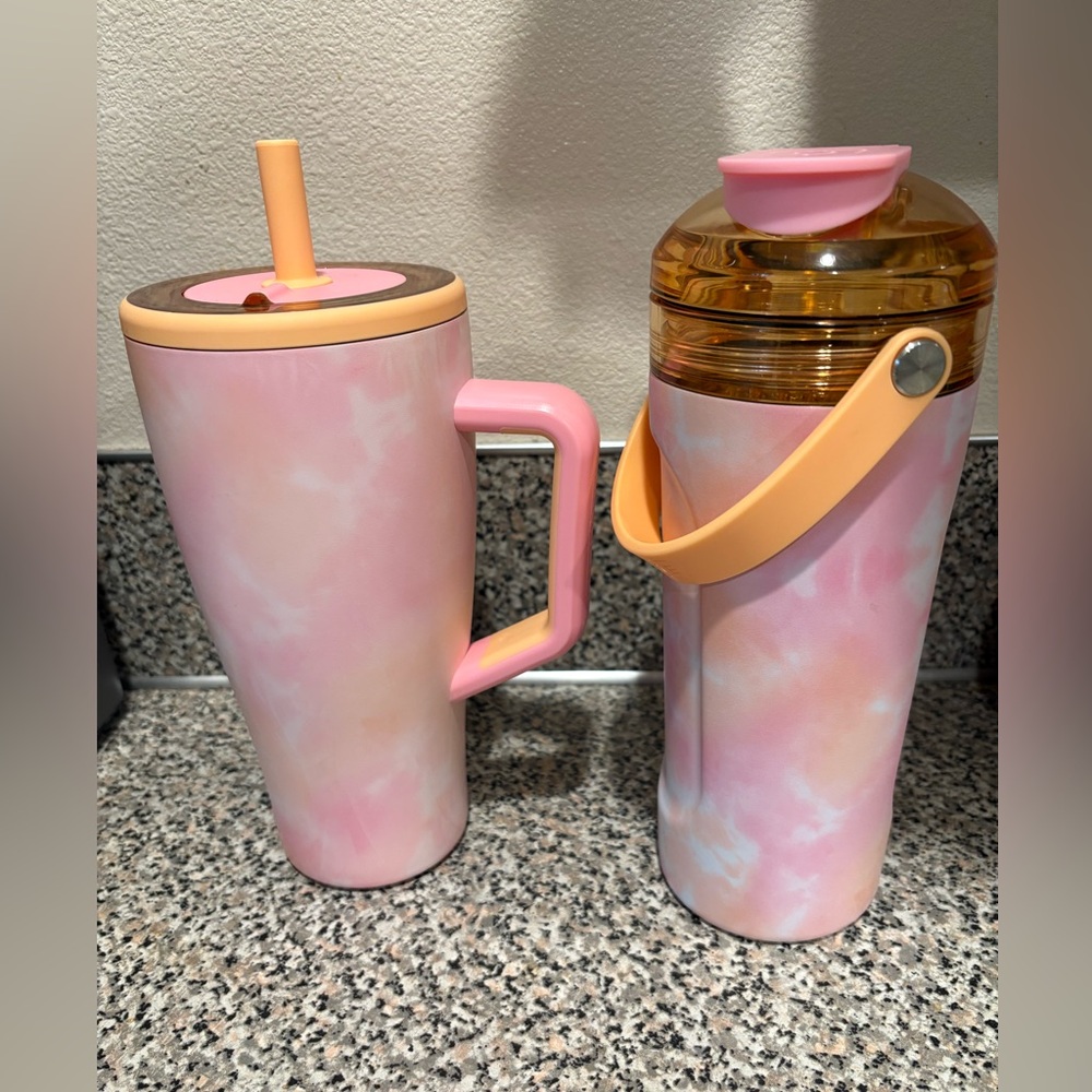 BrüMate 30 oz era and multishaker in dreamsicle